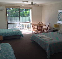 Settlers Inn - Holiday Cairns