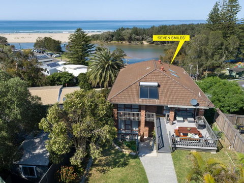 Seven Smiles - Riverside Location And Ocean Views - Holiday Cairns 0