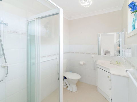 Shellcot - Close To Beach - Free WIFI - Holiday Cairns 3