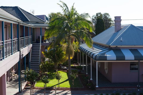 Shellharbour Village Motel - Holiday Cairns 0