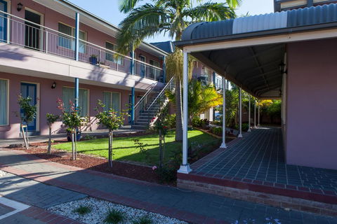 Shellharbour Village Motel - Holiday Cairns 1
