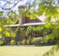 Silky Oak Cottage - Holiday Cairns