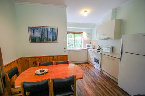 Silver Birches Holiday Unit 3 - Holiday Cairns 1