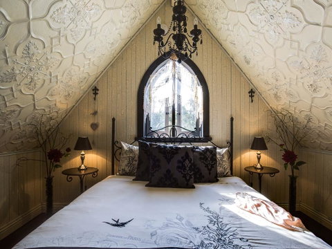 Silverleaf Cottage - Holiday Cairns 0