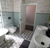 Sinjin unique luxury 6 bed house in Sydney city - Holiday Cairns