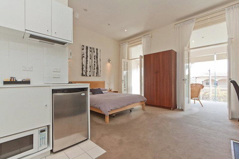 Sixty Two On Grey Serviced Apartments - Holiday Cairns 1