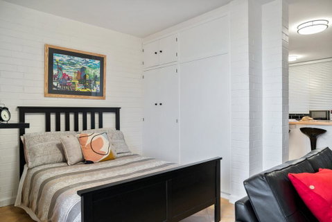 Soho Chic Apartment - Holiday Cairns 3