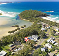 Soldier Crab Shack - 20 Macleay St - Holiday Cairns