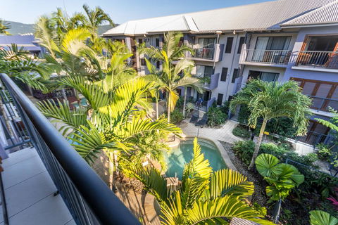 Southern Cross Atrium Apartments - Holiday Cairns 1
