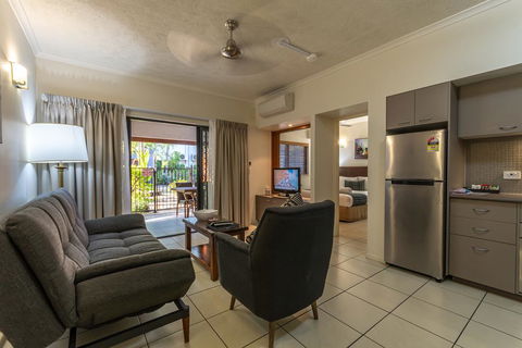 Southern Cross Atrium Apartments - Holiday Cairns 3