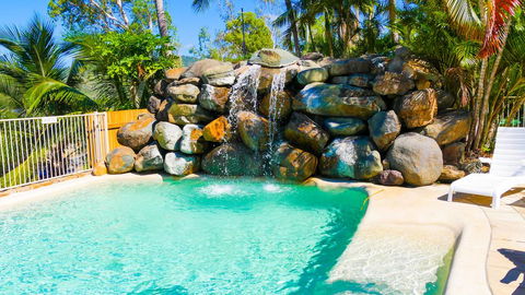 Spa Haven 17B Ocean View - Holiday Cairns 1