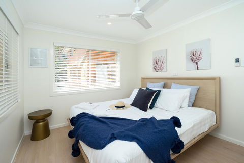 Spacious And Bright Apartment Minutes To The Beach - Holiday Cairns 1