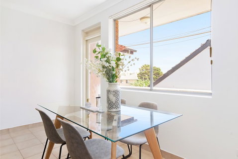 Spacious Apartment In Trendy Sydney Neighbourhood - Holiday Cairns 2