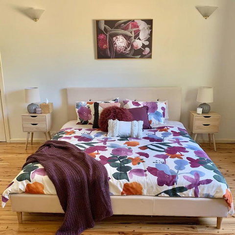 Spacious, Clean , Relaxing Country Escape Perfect For Large Groups And Families - Holiday Cairns 3