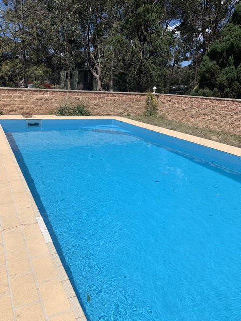 Spacious, Clean , Relaxing Country Escape Perfect For Large Groups And Families - Holiday Cairns 1