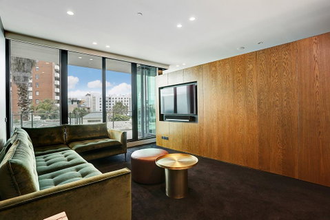 Spectacular 1 Bedroom Apartment With Water Views & Palatial Terrace - Holiday Cairns 0