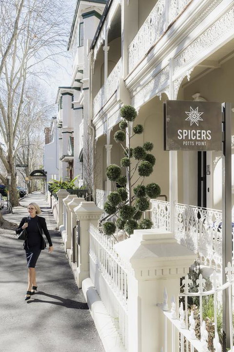 Spicers Potts Point - Holiday Cairns 3