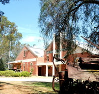 Springhurst Butter Factory - Holiday Cairns
