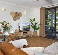 St Tropez Beachside Luxe - Holiday Cairns