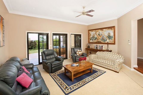 Stately Bowral Designer Home - Holiday Cairns 1