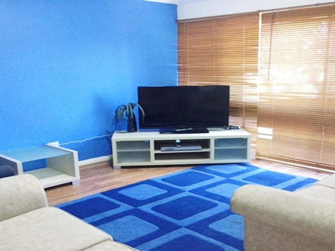 Sting Dream - Walking Distance To The Beach - Holiday Cairns 1