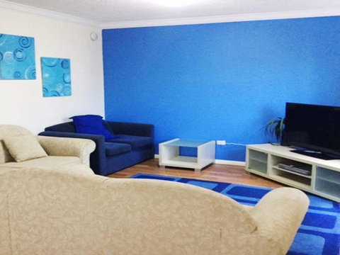 Sting Dream - Walking Distance To The Beach - Holiday Cairns 0