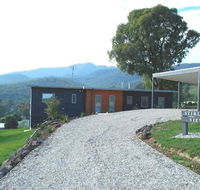 Stirling View - Holiday Cairns