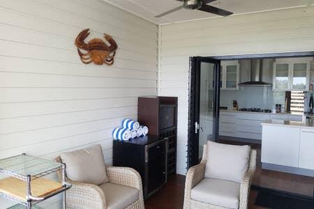Stonehaven With Private Pool - Holiday Cairns 1