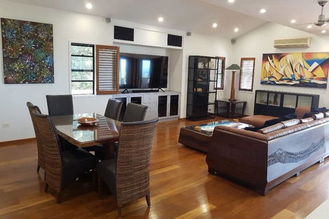 Stonehaven With Private Pool - Holiday Cairns 0