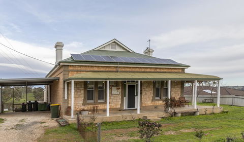 Strothers Farm House - Holiday Cairns 1