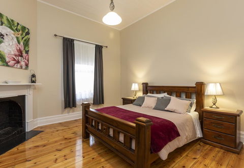 Strothers Farm House - Holiday Cairns 0