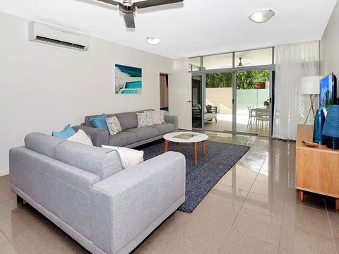 Stunning Ground Floor City Apartment. - Holiday Cairns 2
