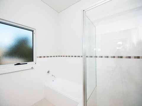Stunning Holiday Townhouse - Holiday Cairns 1