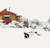 STUNNING HOME WITH AMAZING VIEWS - just 20 mins to the city and only 10 to MONA - Holiday Cairns