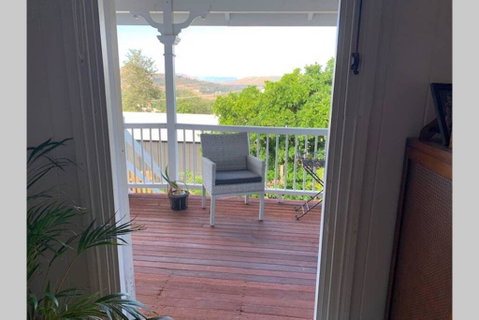 Stunning Queenslander - Holiday Cairns 3