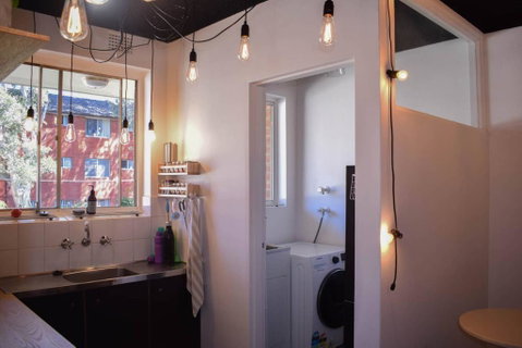 Stylish Modern Apartment Located In Marrickville - Holiday Cairns 2