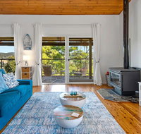 Stylish Renovated Home - Ocean Views - Fireplace - Holiday Cairns