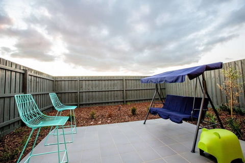 StylishTownhouse@Narre Warren/TrainStation/SC - Holiday Cairns 1