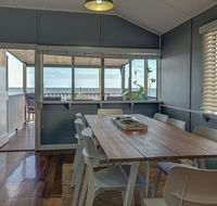 Sublime Beachfront Queenslander on the Esplanade - Holiday Cairns