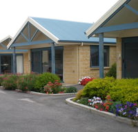 Summers Rest Units - Holiday Cairns