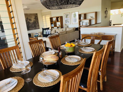 Sundecks - Holiday Cairns 1