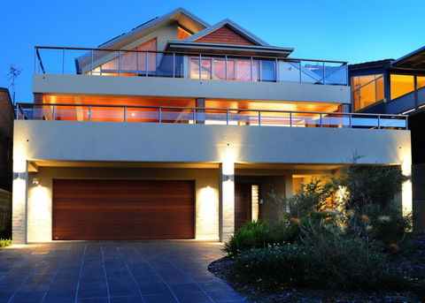 Sundecks - Holiday Cairns 0