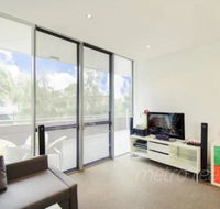 Sunny 3 Bedroom Apartment in Turrella - Holiday Cairns