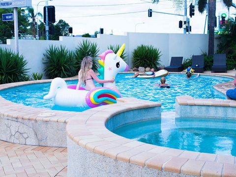 Sunnybank Star Hotel - Holiday Cairns 2