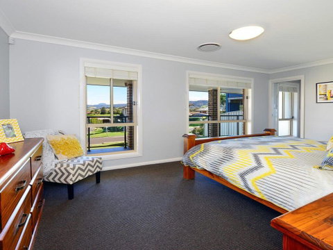 Sunset Over Neptune - Pet Friendly, 5 Min To Beach - Holiday Cairns 3