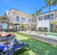 Surf Inn - Holiday Cairns