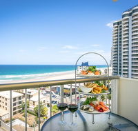 Surfers Beachside Holiday Apartments - Holiday Cairns