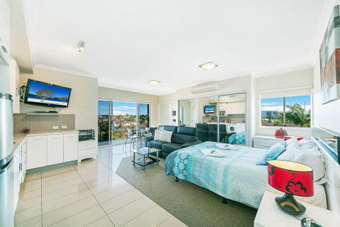 Suttons Beach Apartments - Holiday Cairns 1