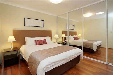 Swan River Applecross Heathcote Park 1BR Villa - Holiday Cairns 3