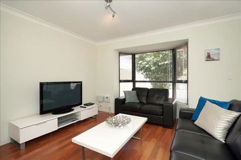 Swan River Applecross Heathcote Park 1BR Villa - Holiday Cairns 1